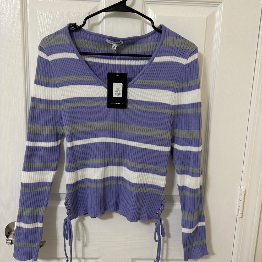 *NWT* Fashion Nova Lavender and Grey Sweater